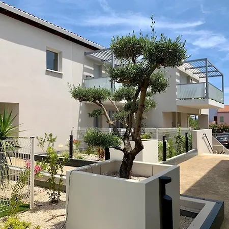 Confort 3* Proche Plage, Climatisation Et Parking A - Fr-1-604-27 Apartment *